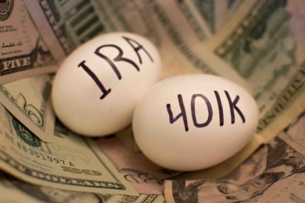 how-much-can-i-contribute-to-my-401k-and-ira-in-2022-ira-vs-401k