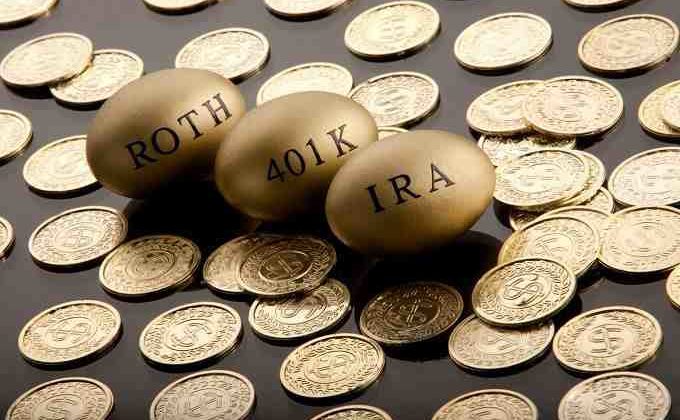What is the main difference between a 401k and a Roth 401k?